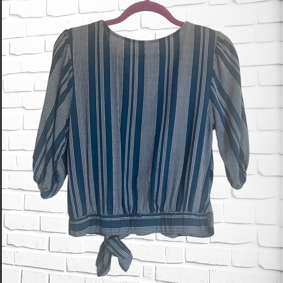 Xhilaration 2-Piece Set. 3/4 Length Sleeve Top & Cropped Pants, Women’s, Size M - Picture 7 of 14